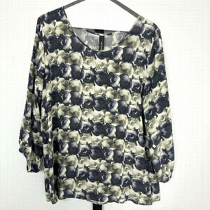 𝅺EUC Marc Cain Size 5, Print Blouse